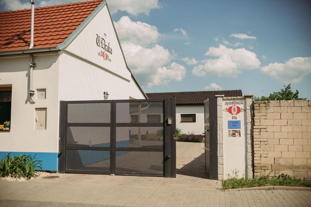 Apartmán U Drába: ubytování na Slovácku v Miloticích u Kyjova Milotice Exterior foto